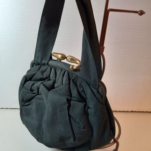 Vintage Kiss Clasp Black Fabric Bag Cottagecore Grandmacore - Picture 1 of 9